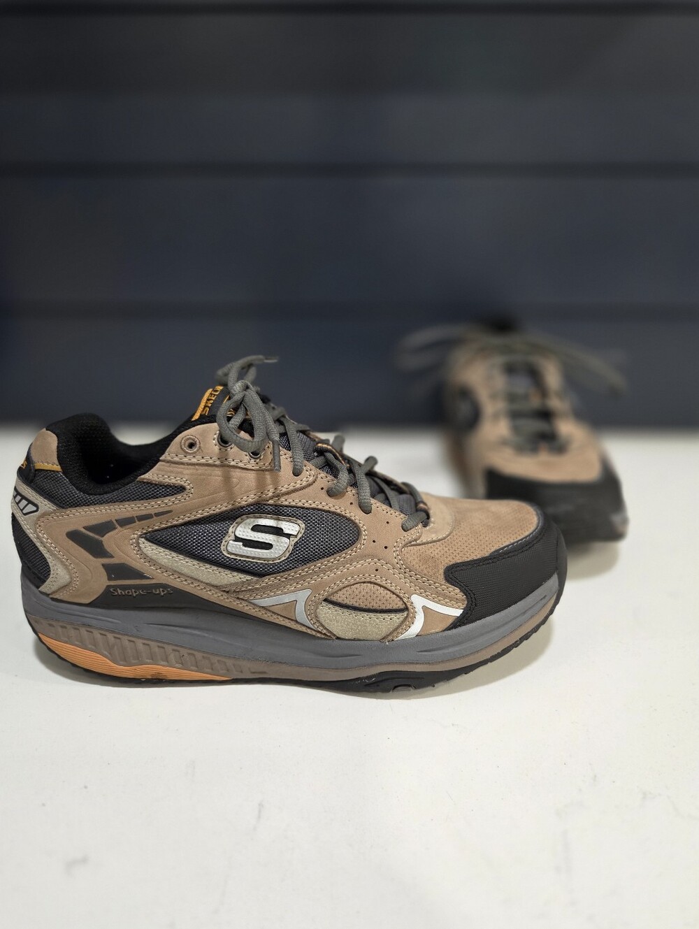 Skechers Shape Ups XT Rendition 52007 Men's Fitness Walking Sneakers Size 9